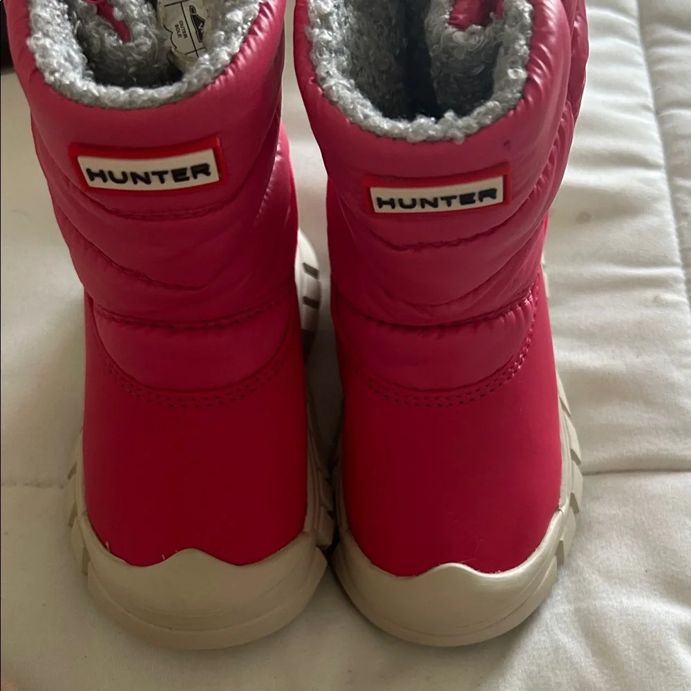Hunter baby/Kids' Fuchsia Winter Boots Size 5US GUC